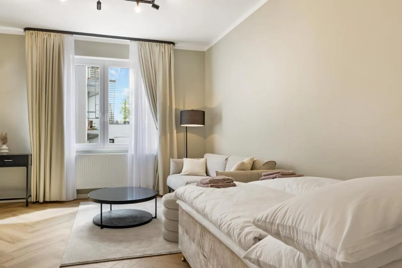 The Shine - Premium Studio-Hbf-Messe-Buergerweide-Citygate-Oevb Arena BRE Apartment