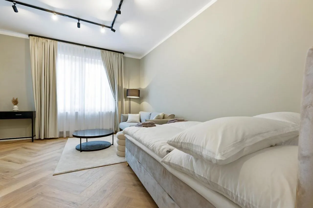The Shine - Premium Studio-Hbf-Messe-Buergerweide-Citygate-Oevb Arena Bremen